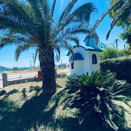 Happy Camp Mobilehomes In Apollonia אתר קמפינג *